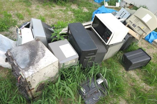違法な不用品回収業者が存在する背景