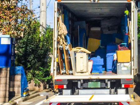 不用品回収業者の4tトラック積み放題プランとは？